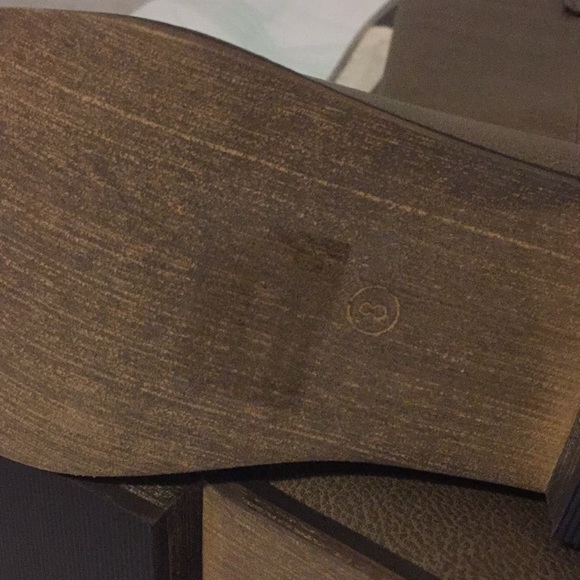 END OF YEAR SALE Mid Calf Boots Size 8 Taupe $BUNDLE AND $AVE - Picture 7 of 8